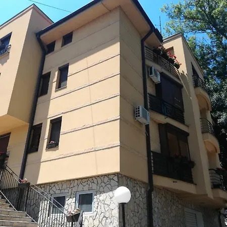 2m Lux Apartman